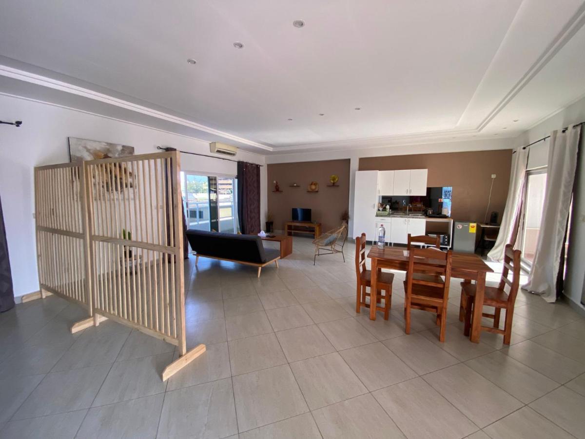 L'Oasis Guesthouse Котону Екстер'єр фото